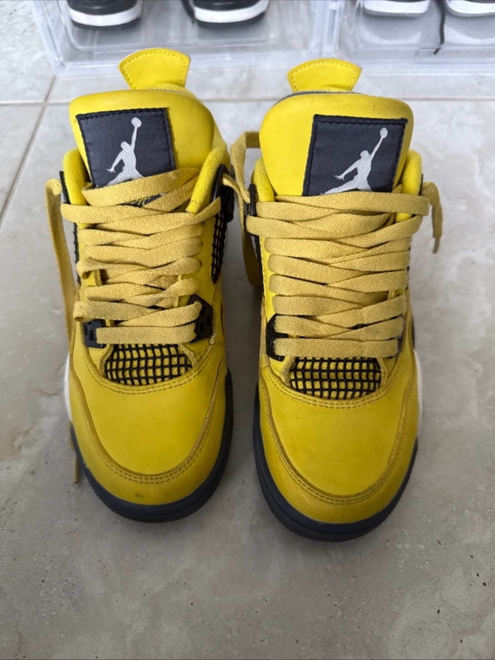 Air Jordan 4 Retro CT8527–700 Size 5.5